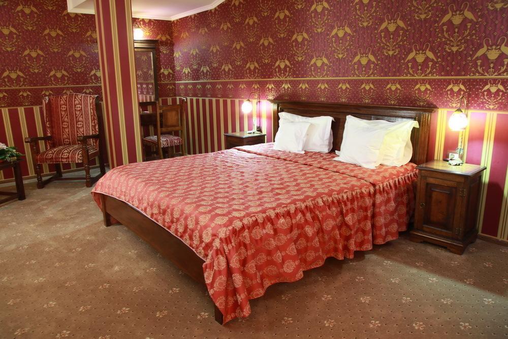 Hotel Majestic Iasi Chambre photo