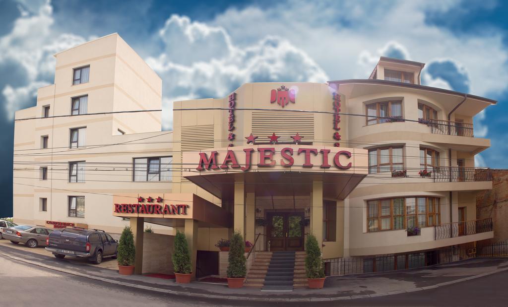 Hotel Majestic Iasi Extérieur photo