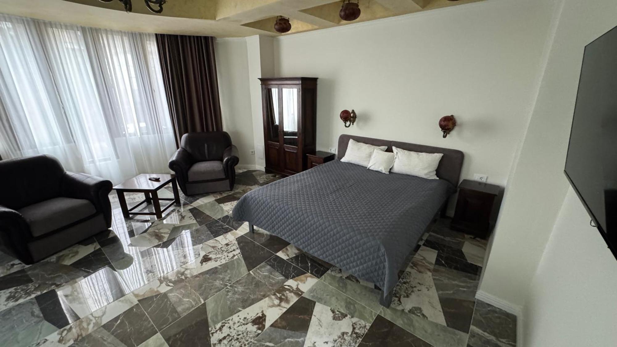Hotel Majestic Iasi Extérieur photo